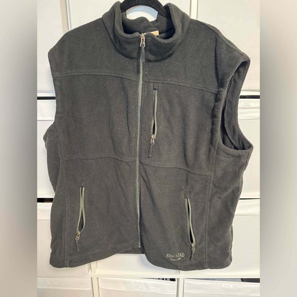 RedHead Dark Fleece with Zipper Accent